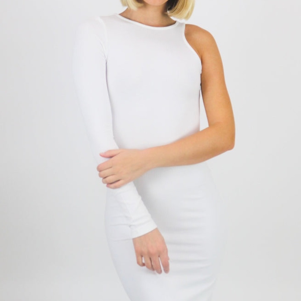 One sleeve long white midi Dress
